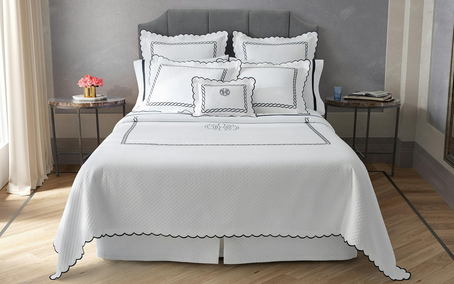 Classic Chain Scallop Matelasse Coverlet