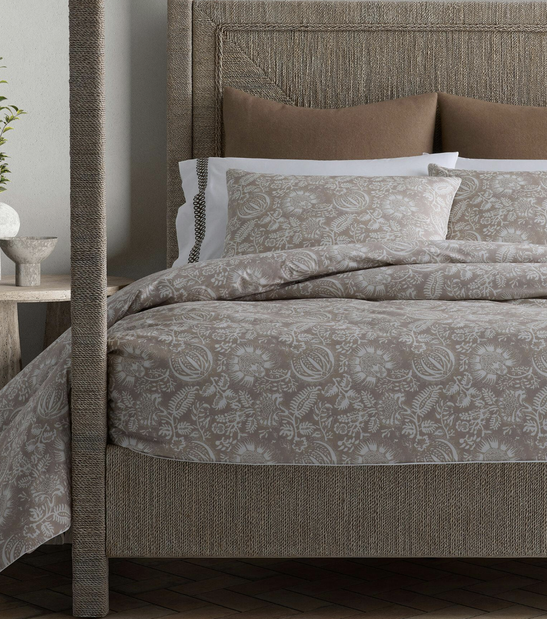Granada Quilted Coverlet in Dune