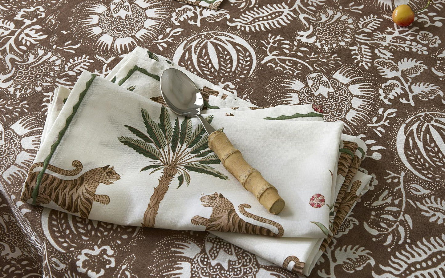 Granada Tablecloth Scarlet