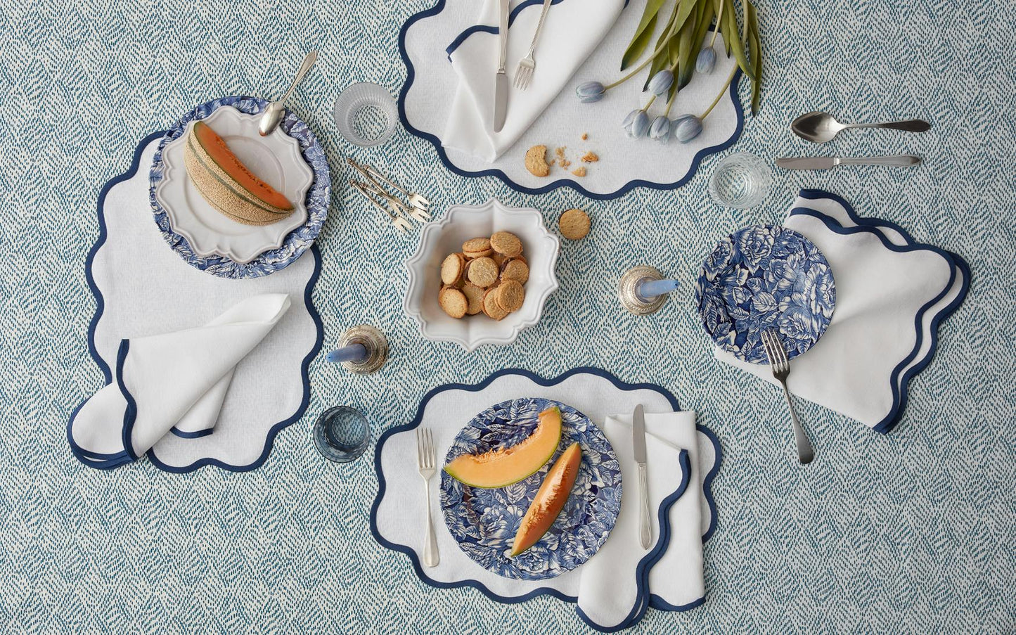 Scallop Edge Napkin Set of 4