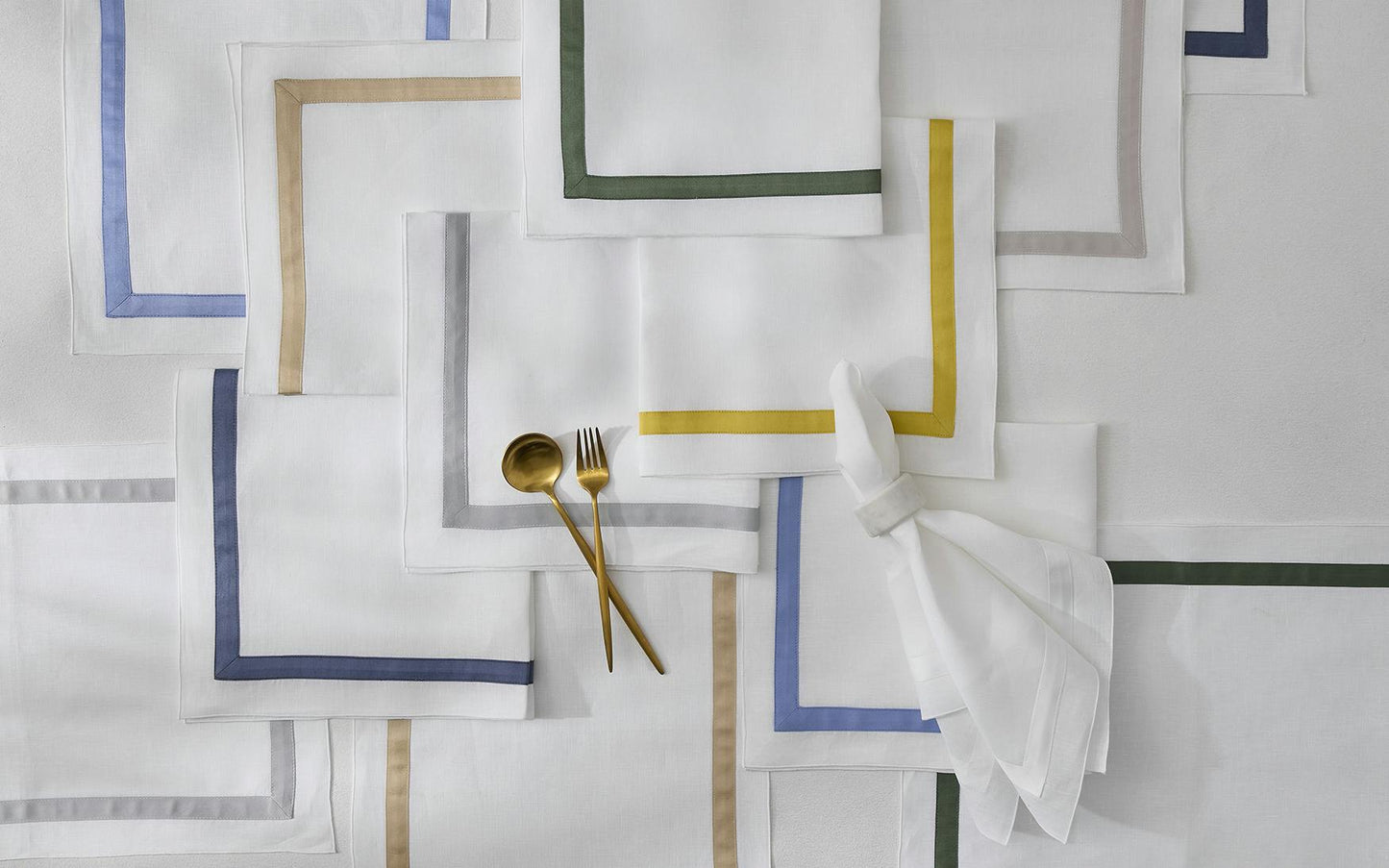 Lowell Tablecloth Zure