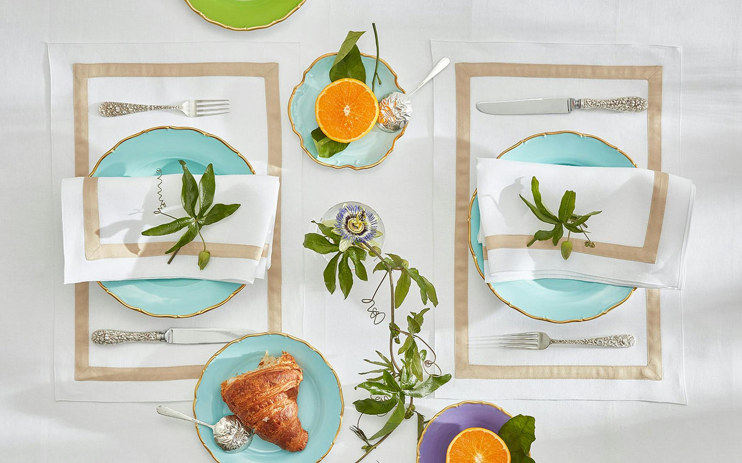 Lowell Tablecloth Silver