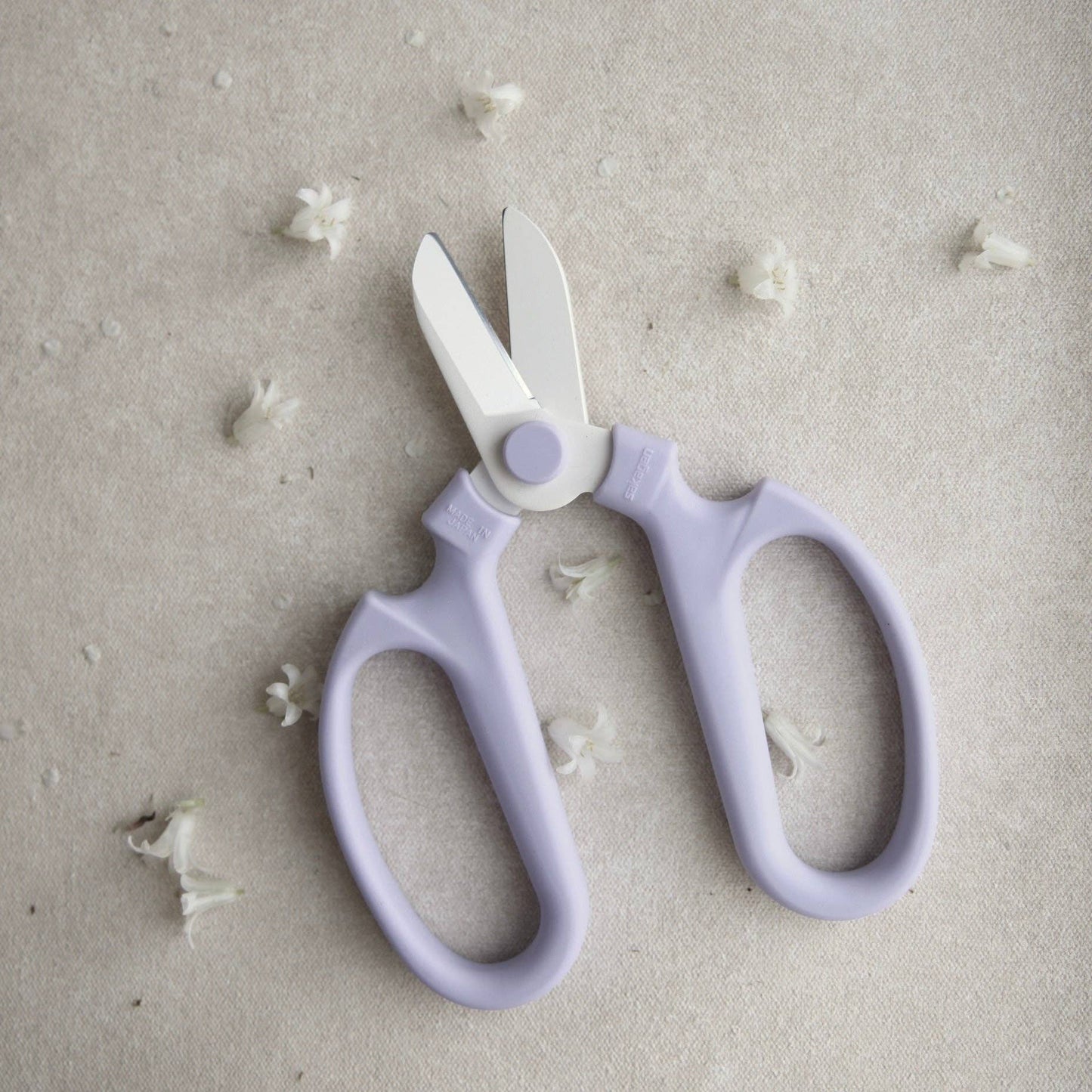Japanese Floral Clippers: Fog
