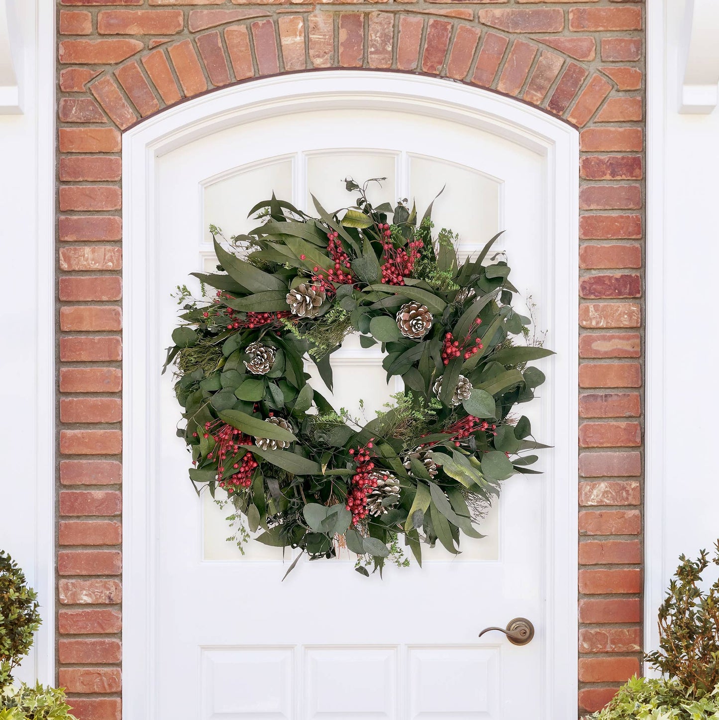 Snow Pinecone Holiday Wreath