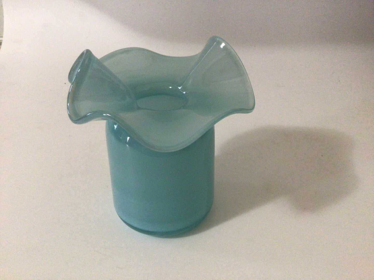 Ruffle Bud vase: Light Blue / Blown Glass / 5”x4”