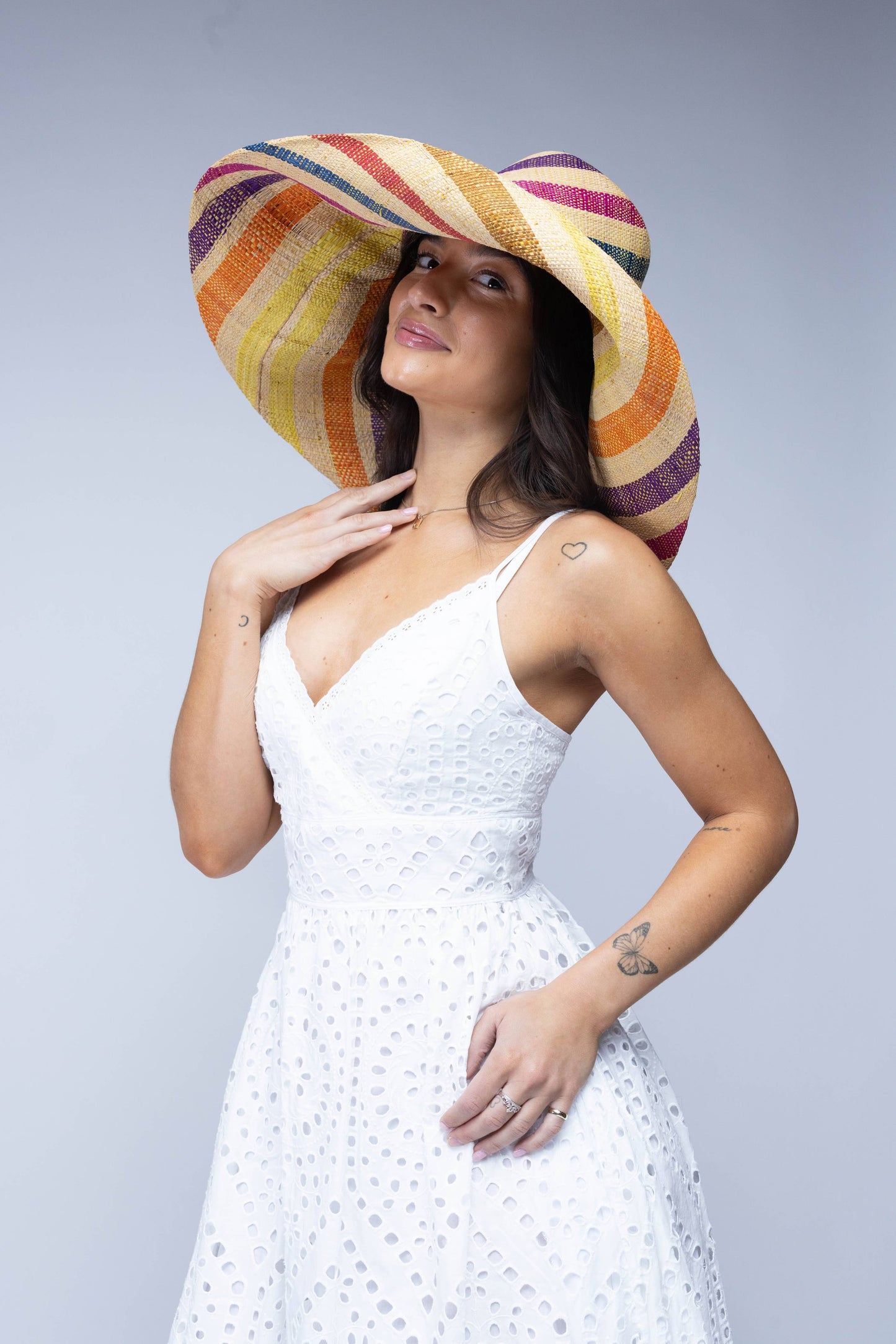 Monica 5" & 7" Wide Brim Stripe Packable Straw Sun Hats: Lemonade Swirl / 7 Inch