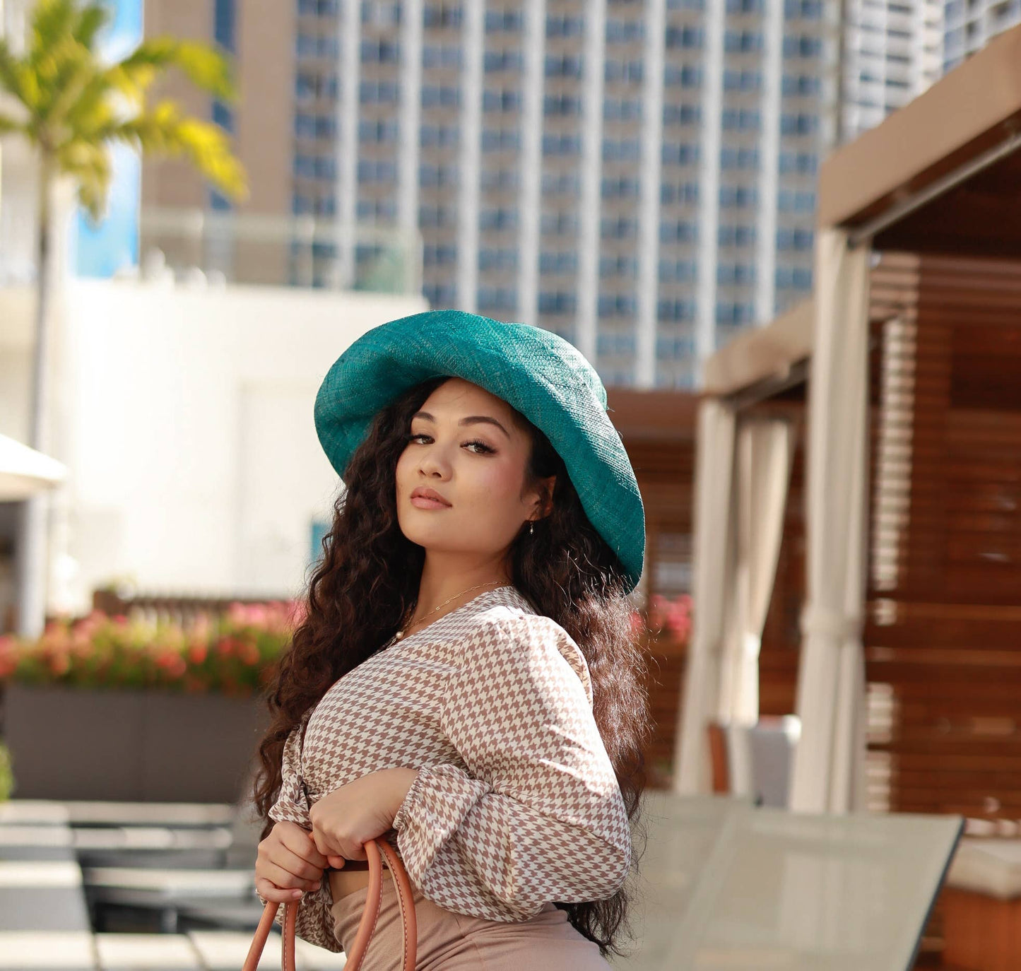 Monica 5" & 7" Wide Brim Solid Color Packable Straw Sun Hats: Tobacco / 5 Inch