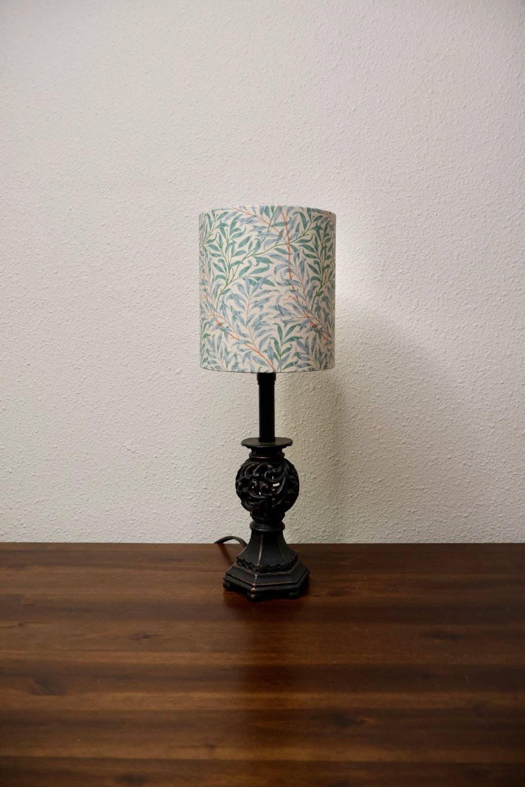 William Morris Mini Willow Bough Cream Fabric Sconce Chandelier Candelabra Lampshade (sold individually): 3x5x5 round clip / White lining