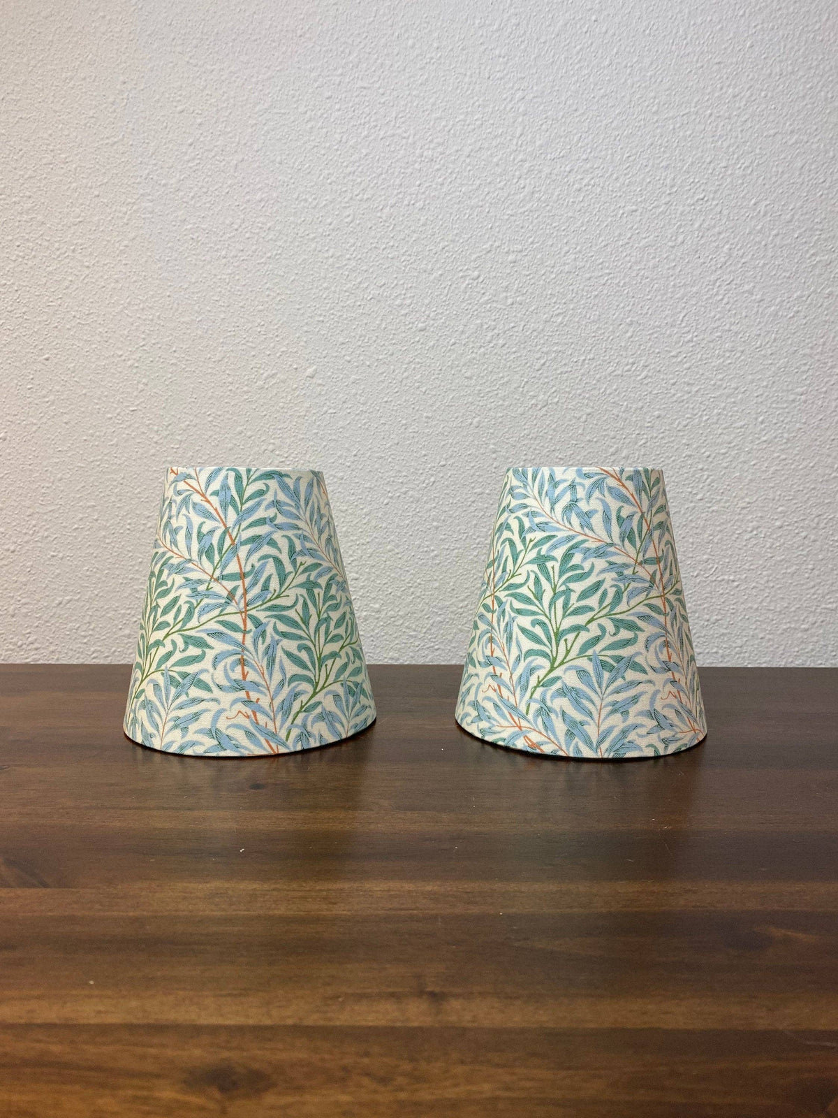 William Morris Mini Willow Bough Cream Fabric Sconce Chandelier Candelabra Lampshade (sold individually): 3x5x5 round clip / White lining