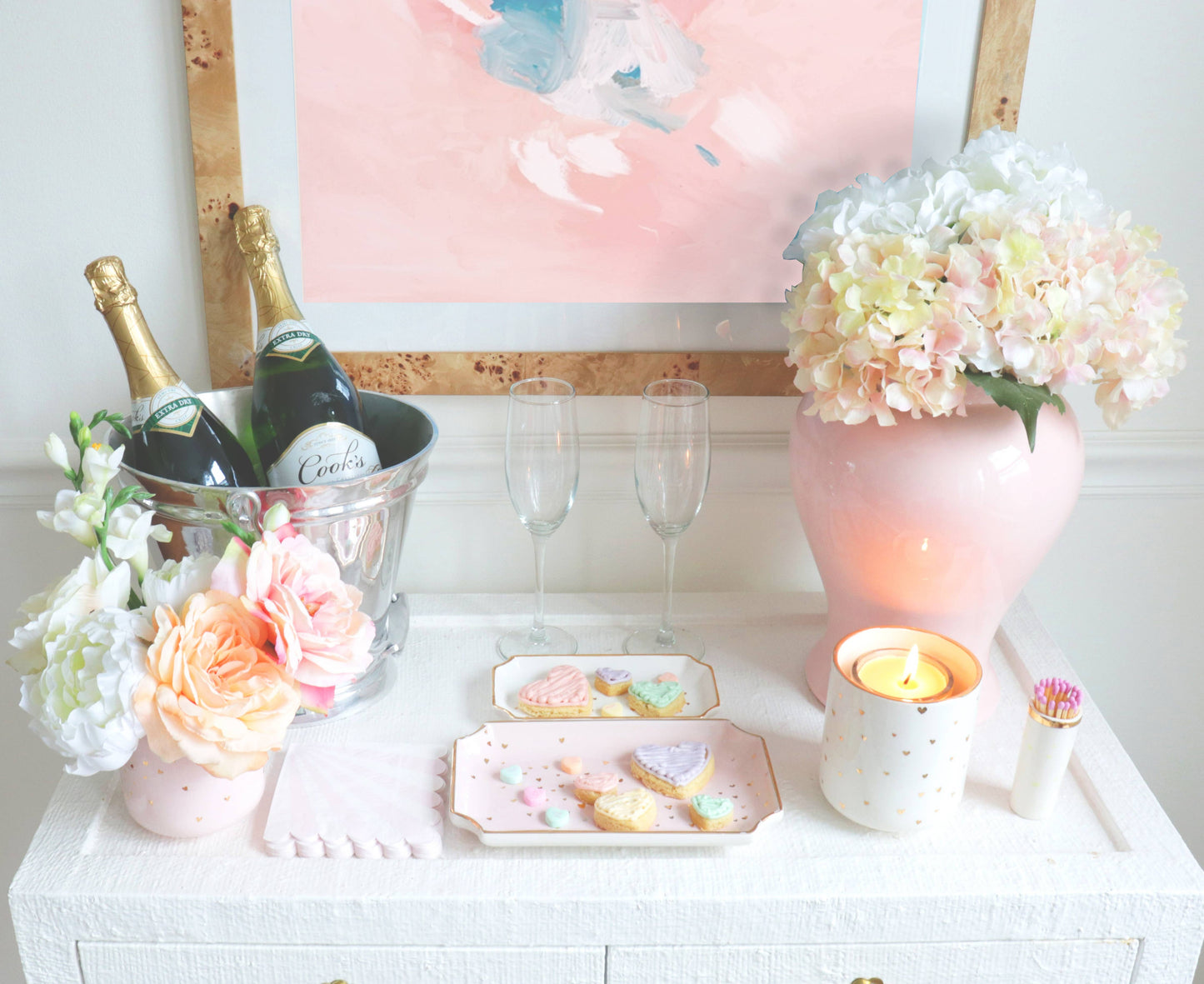 "Confetti Hearts" Tray: Pink / Medium