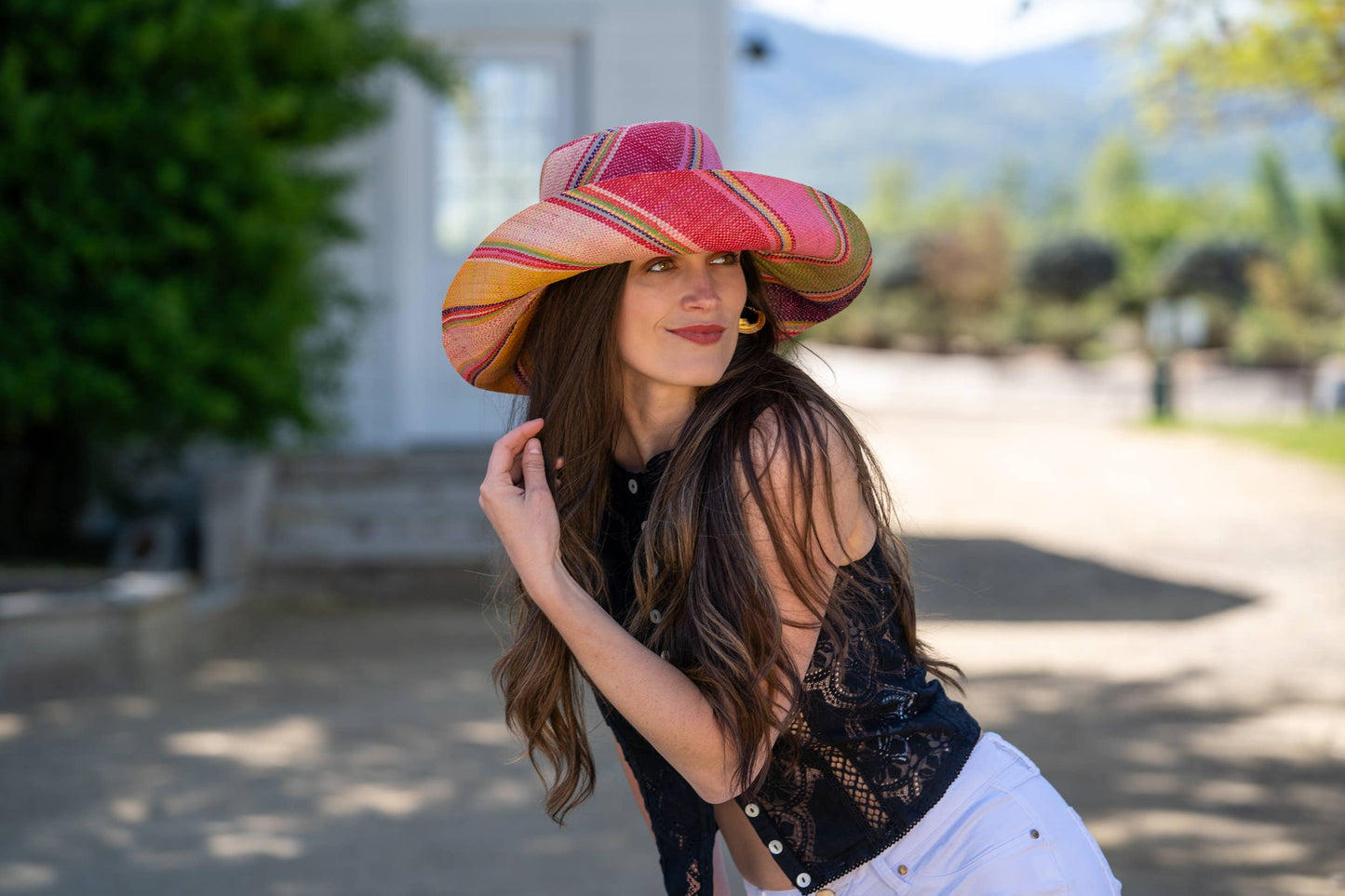 Monica 5" & 7" Wide Brim Stripe Packable Straw Sun Hats: Olive Swirl / 7 Inch