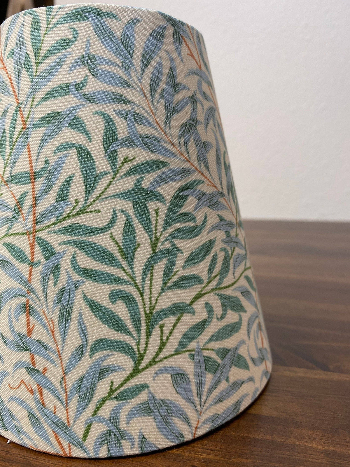 William Morris Mini Willow Bough Cream Fabric Sconce Chandelier Candelabra Lampshade (sold individually): 3x5x5 round clip / White lining