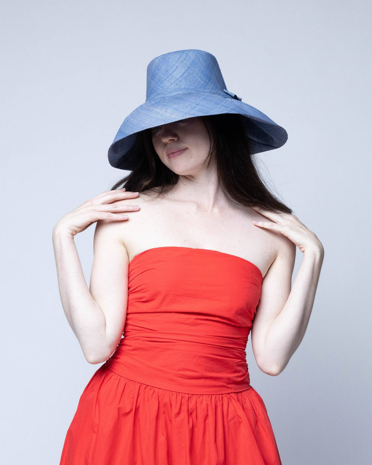 Monica 5" & 7" Wide Brim Solid Color Packable Raffia Straw Sun Hats: Espresso / 7 Inch