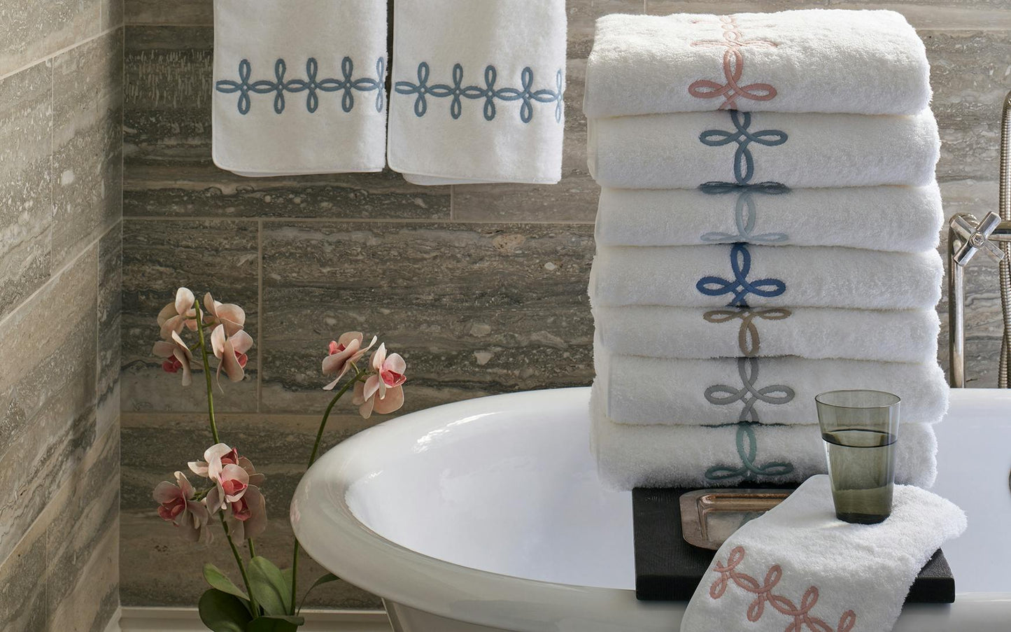 Gordian Knot Towels