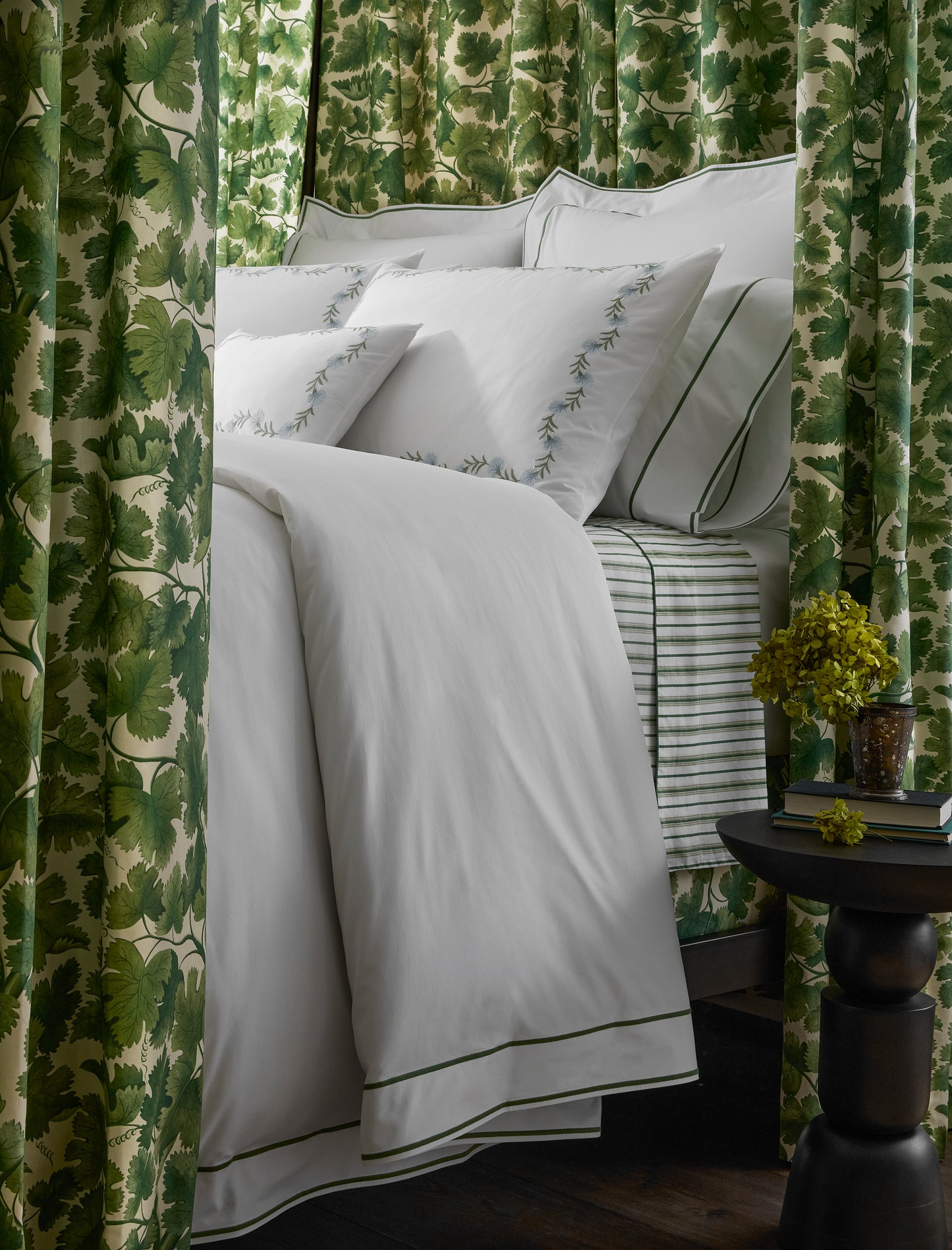Matouk Ansonia Duvet