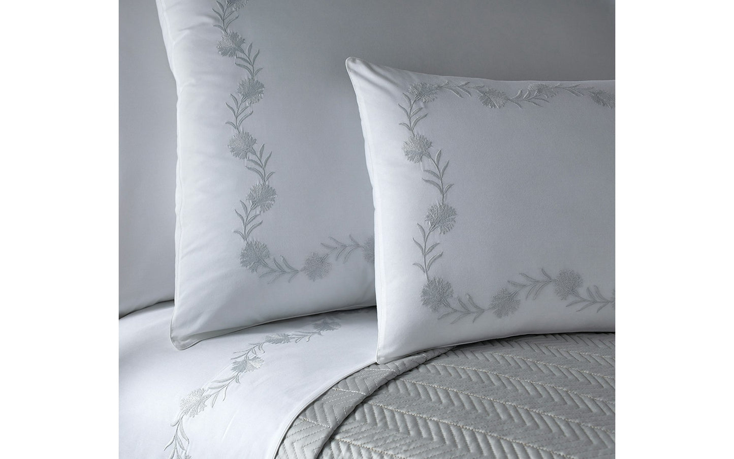 Daphne Duvet
