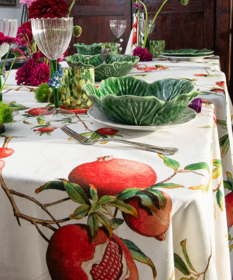 Pomegranate Tablecloth - 67' x 141'
