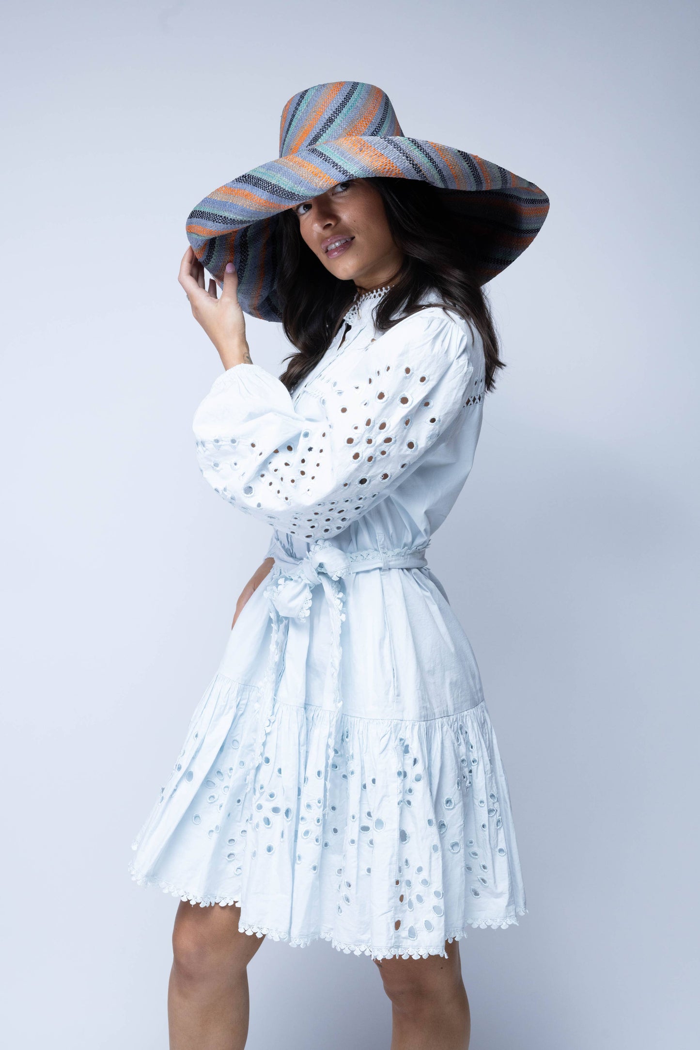 Monica 5" & 7" Wide Brim Stripe Packable Straw Sun Hats: Rio Swirl / 7 Inch