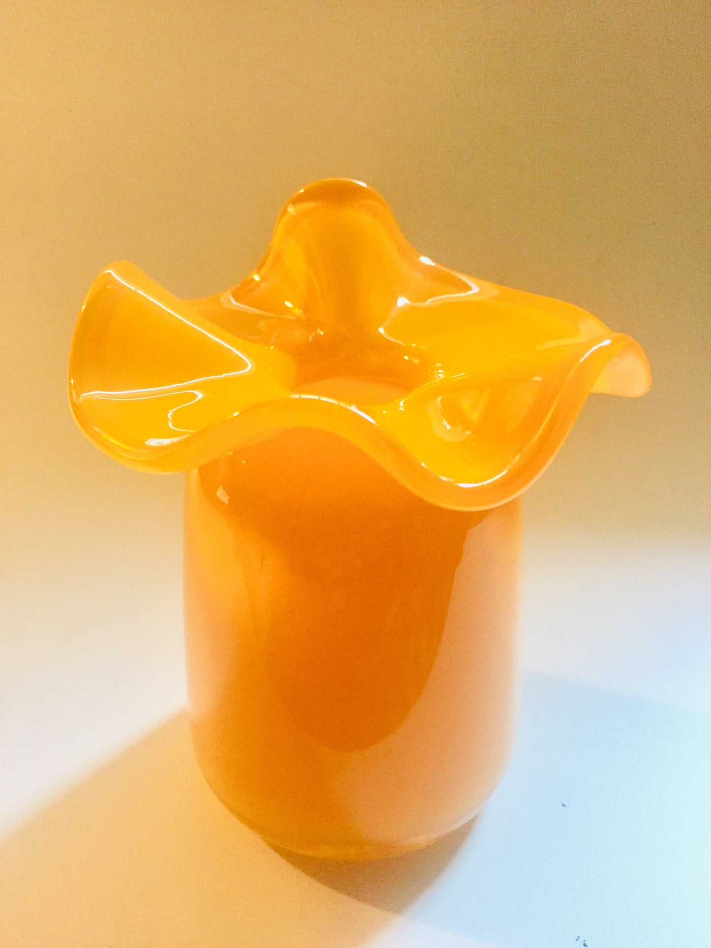 Ruffle Bud vase: Light Blue / Blown Glass / 5”x4”