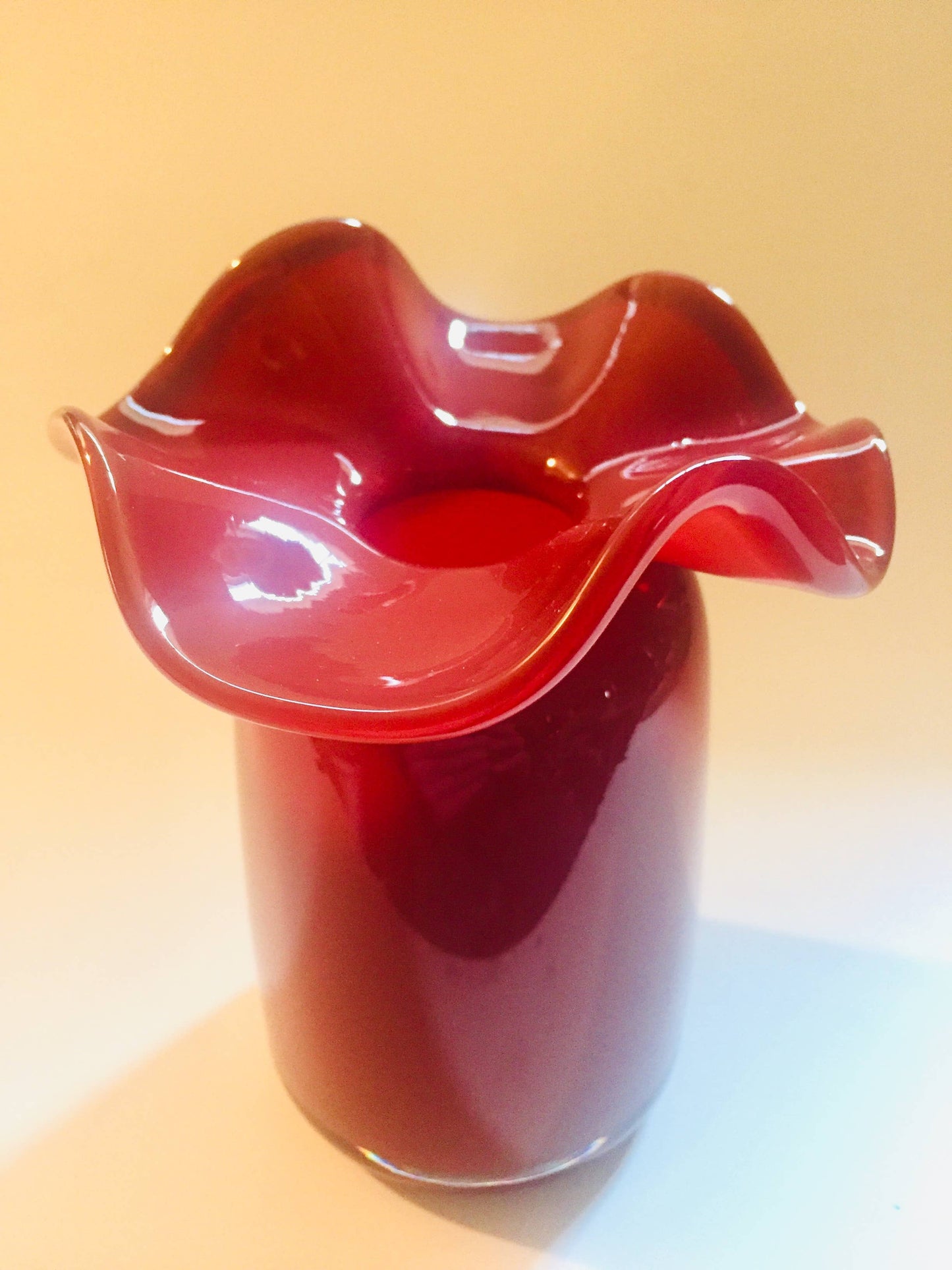 Ruffle Bud vase: Light Blue / Blown Glass / 5”x4”