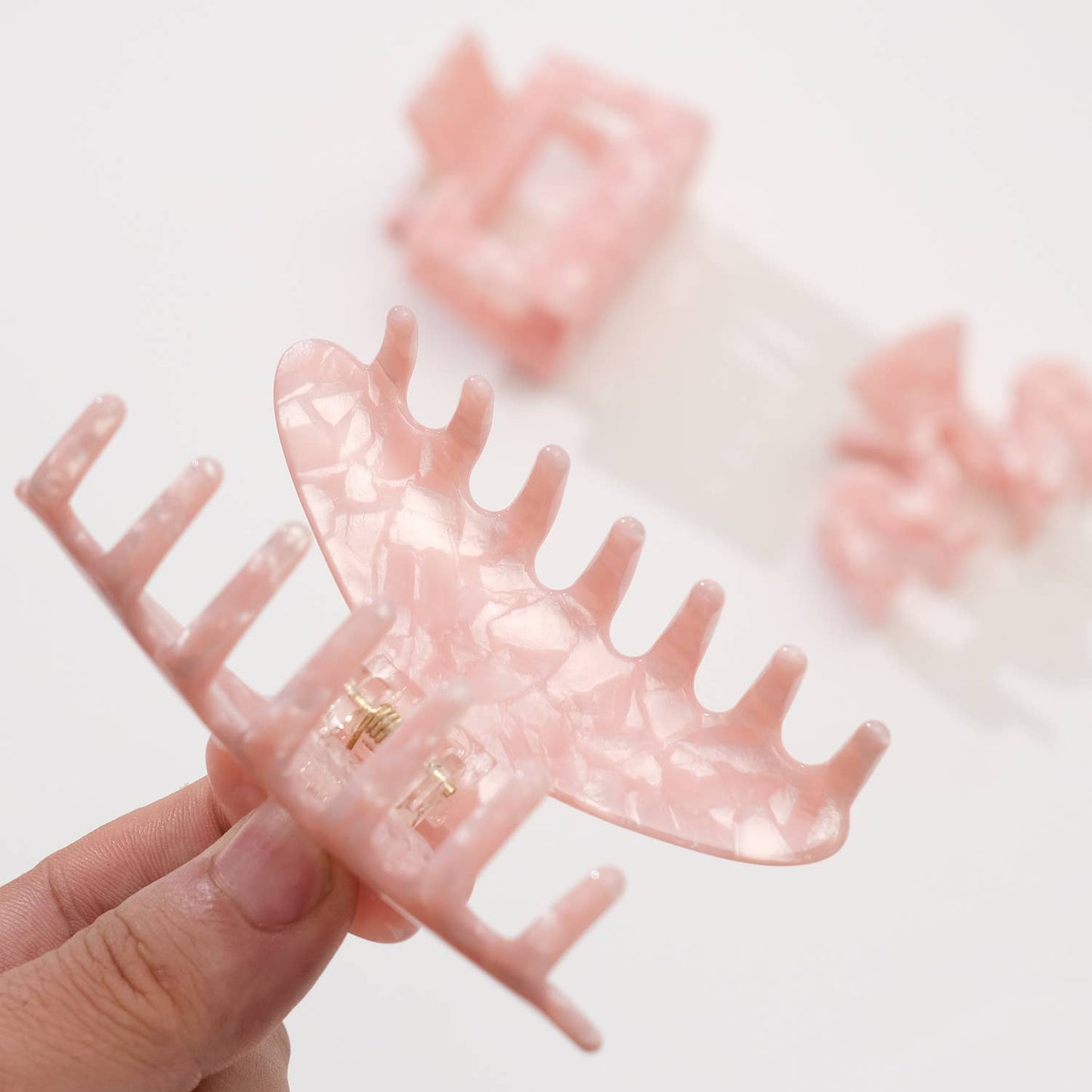 Saltwater Pink S/M - Assorted Claw Clips: Assorted