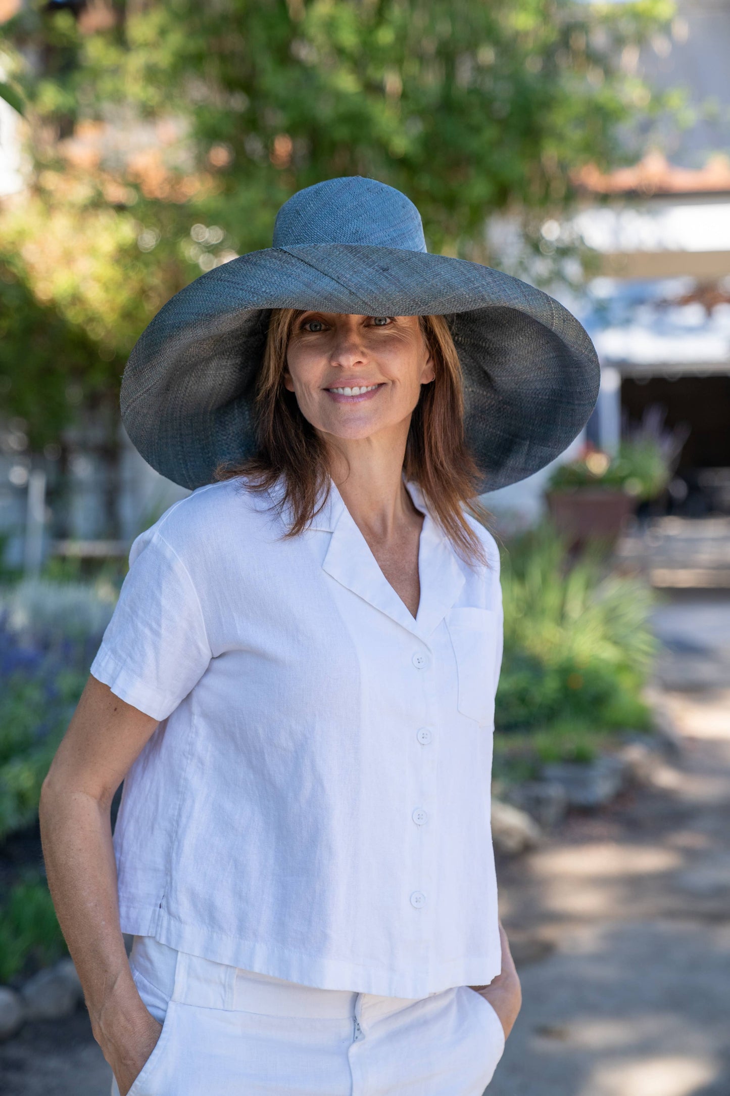 Wide Brim Solid Color Packable Straw Sun Hats: Coral / 5 Inch