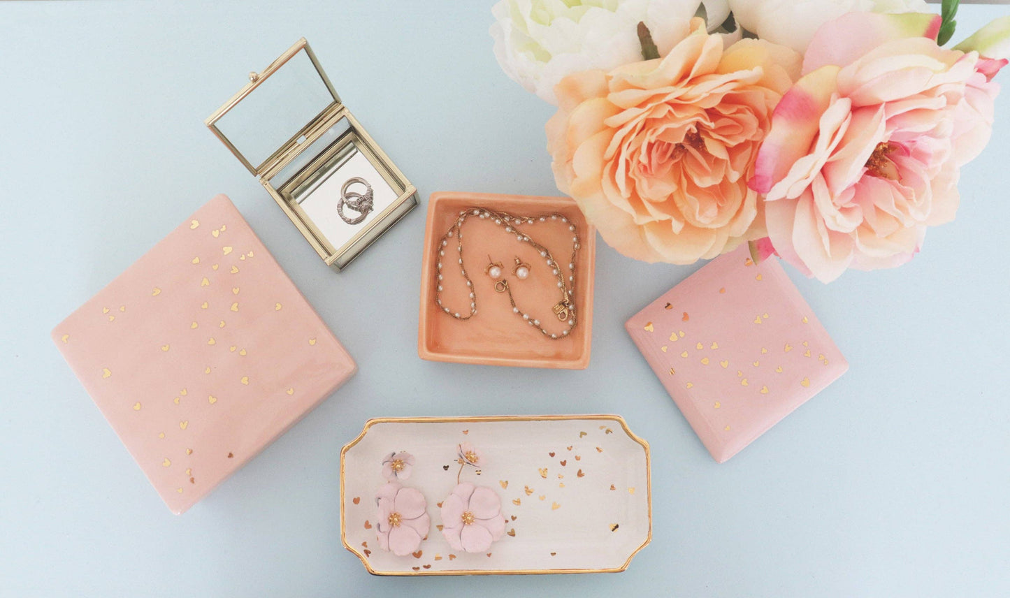 "Confetti Hearts" Tray: Pink / Large