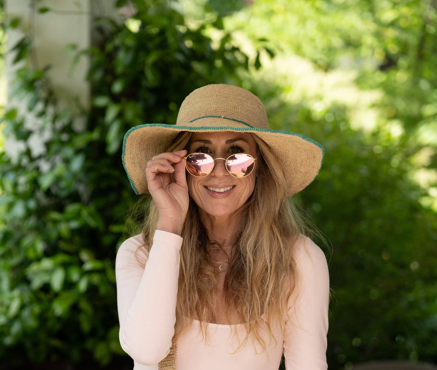 Rachel 4" Brim Crochet Straw Sun Hats with Colored Edge: Seafoam