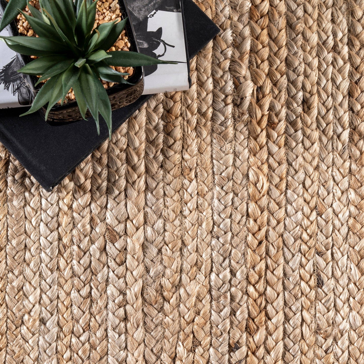 Rigo Hand Woven Farmhouse Jute Area Rug: Natural / Rectangle / 9' X 12'