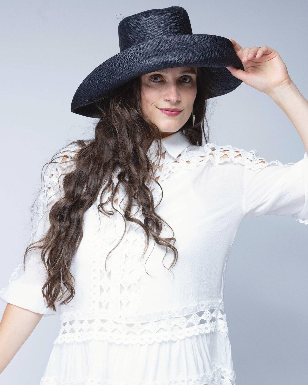Monica 5" & 7" Wide Brim Solid Color Packable Raffia Straw Sun Hats: Espresso / 7 Inch