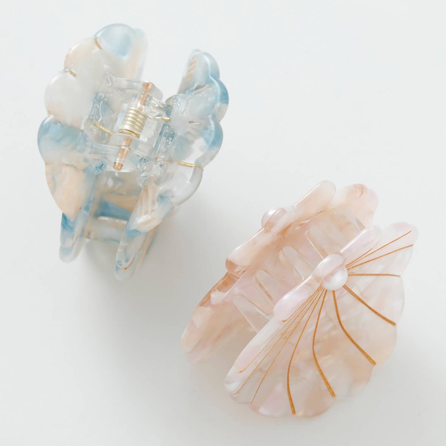 Pearl Seashell Claw Clip - Small : Assorted
