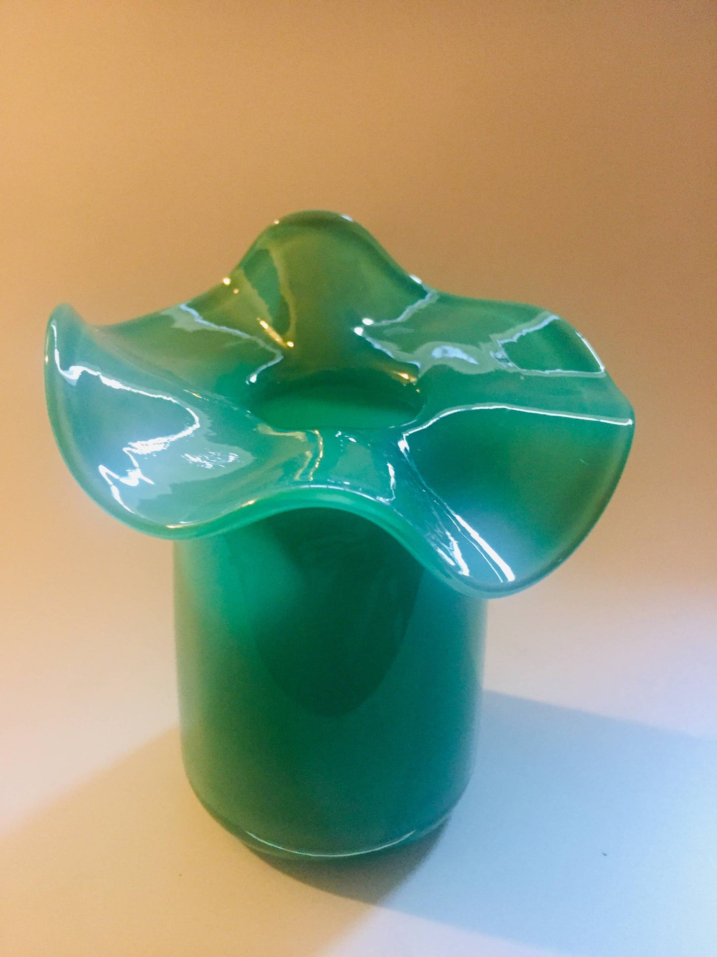 Ruffle Bud vase: Light Blue / Blown Glass / 5”x4”