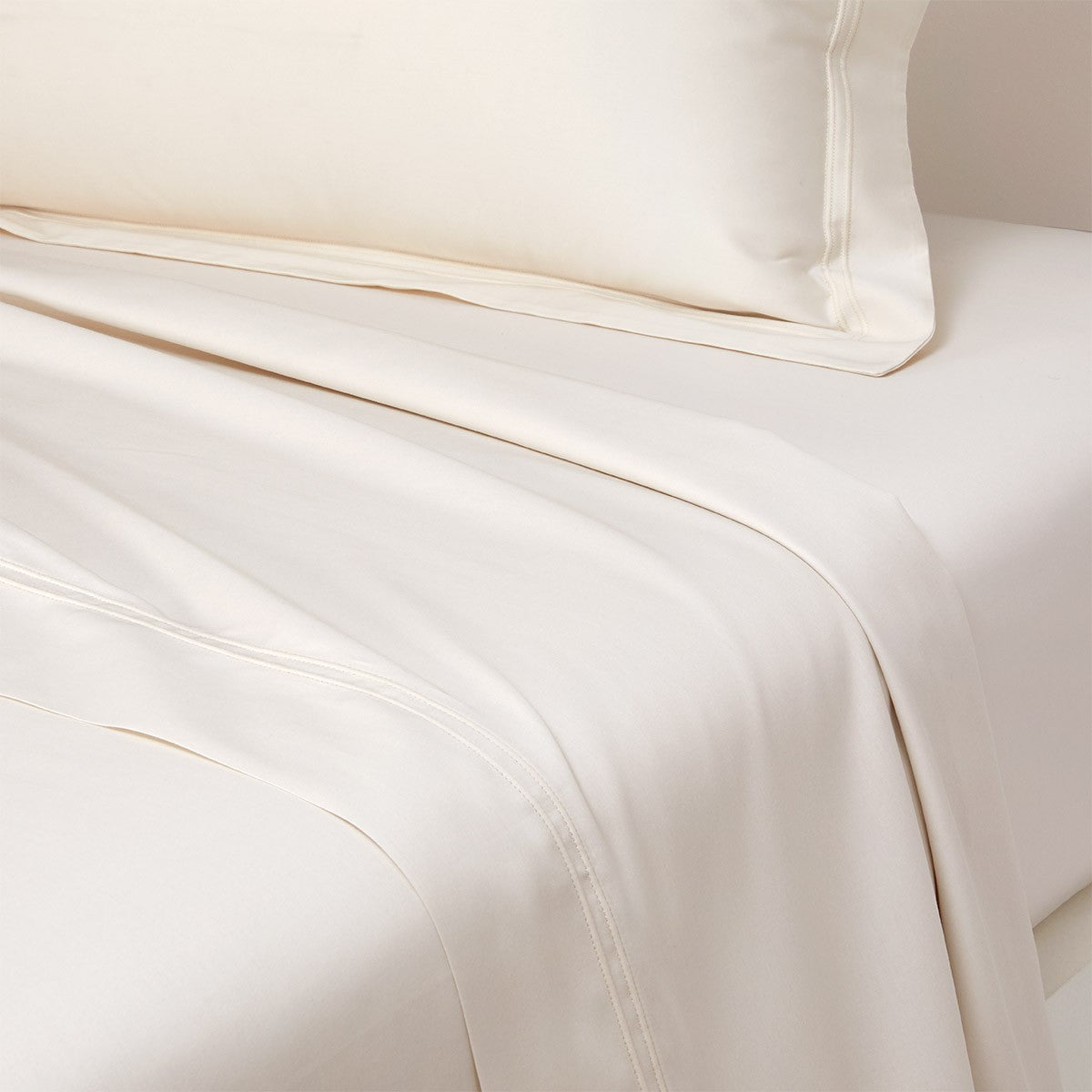 Yves Delorme Triomphe Flat Sheet