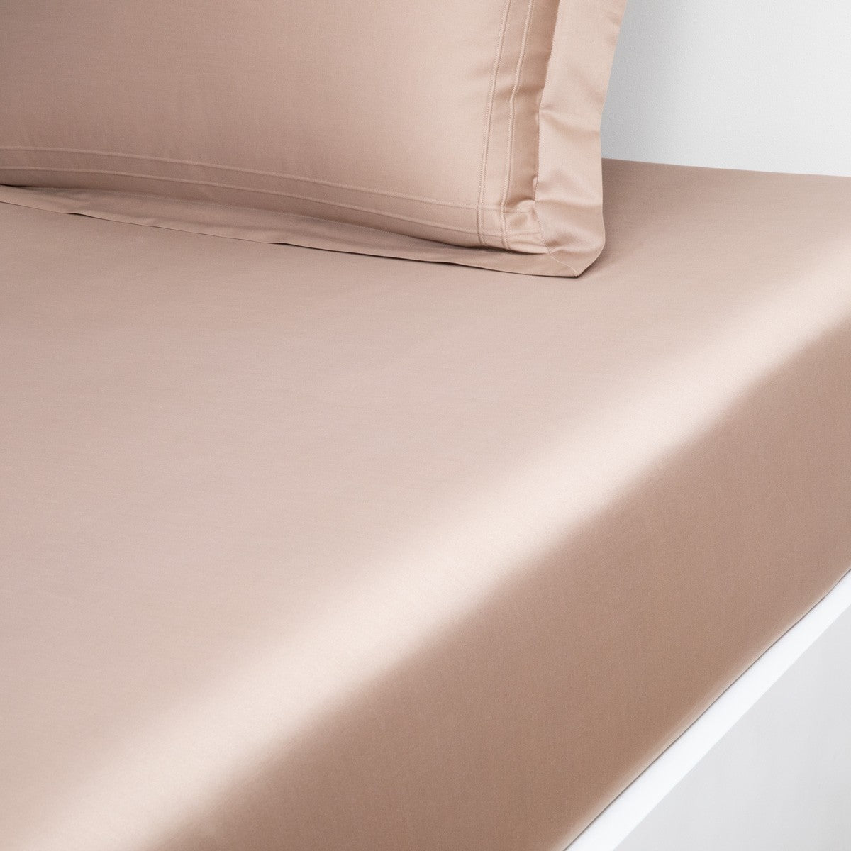 Yves Delorme Couture Adagio Fitted Sheet